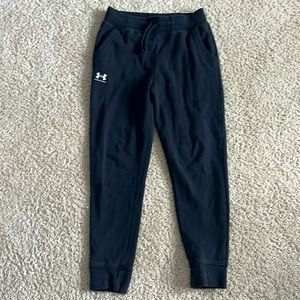 Selling brand new Under Armor sweats